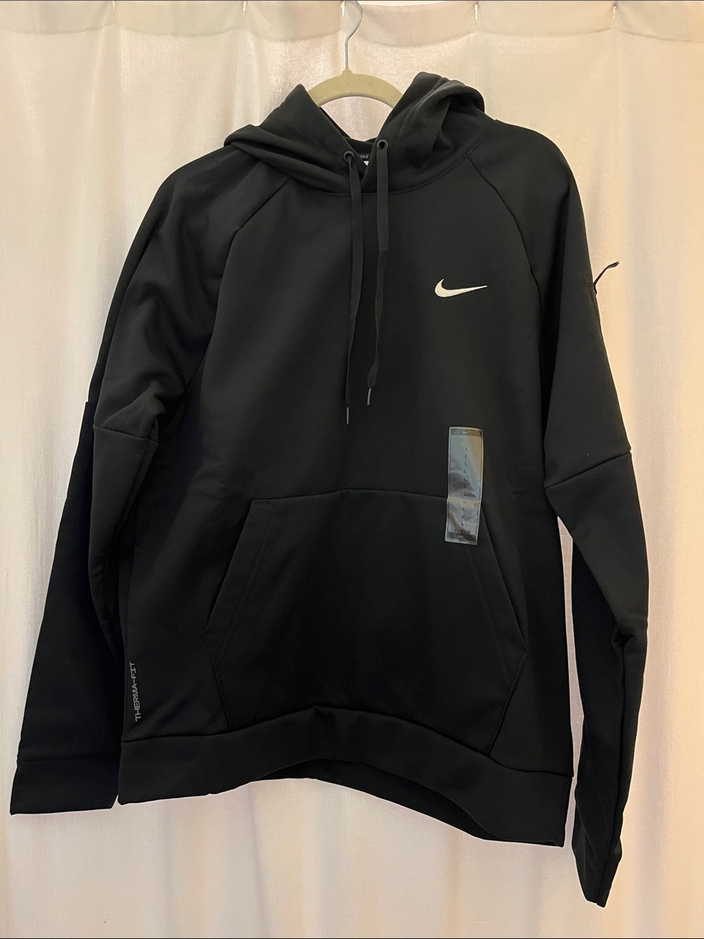 NWT NIKE Men’s Size Large Black Therma-Fit Hoodie